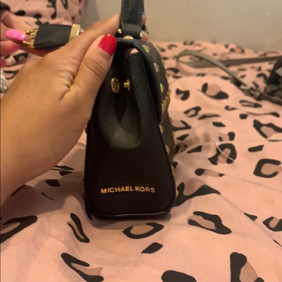 Michael Kors mini purse - Picture 1 of 5